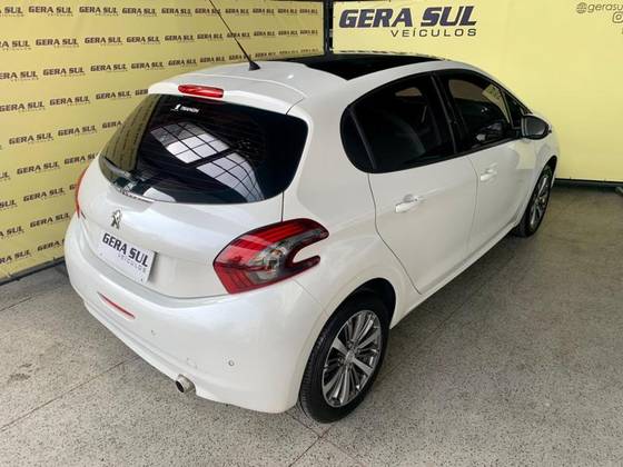 PEUGEOT 208 1.6 GRIFFE 16V FLEX 4P AUTOMÁTICO
